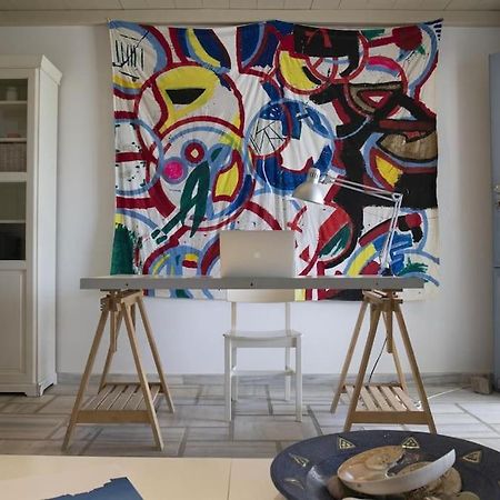Beachfront 2Br Apartment - Free Parking Λιβάδι Εξωτερικό φωτογραφία