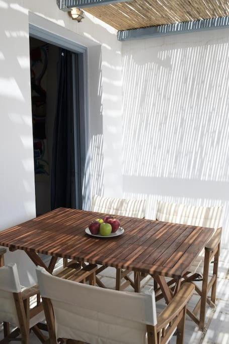 Beachfront 2Br Apartment - Free Parking Λιβάδι Εξωτερικό φωτογραφία