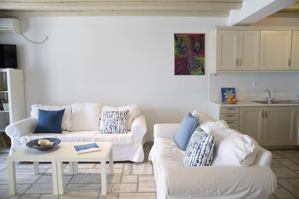 Beachfront 2Br Apartment - Free Parking Λιβάδι Εξωτερικό φωτογραφία