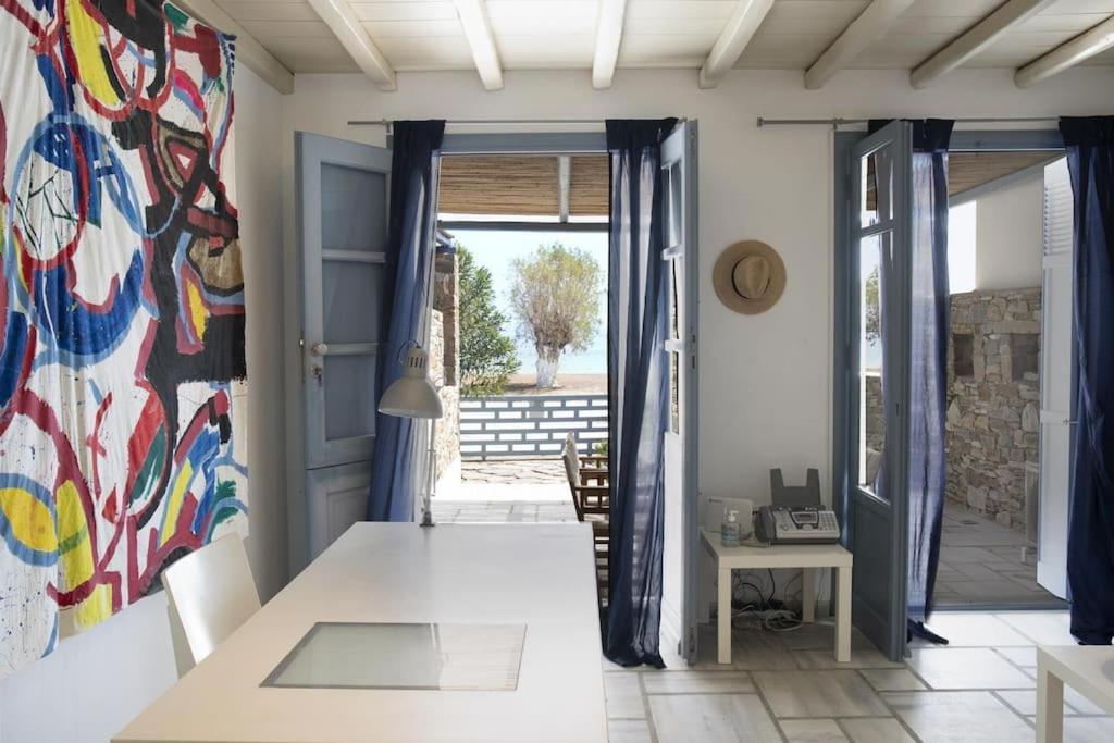 Beachfront 2Br Apartment - Free Parking Λιβάδι Εξωτερικό φωτογραφία