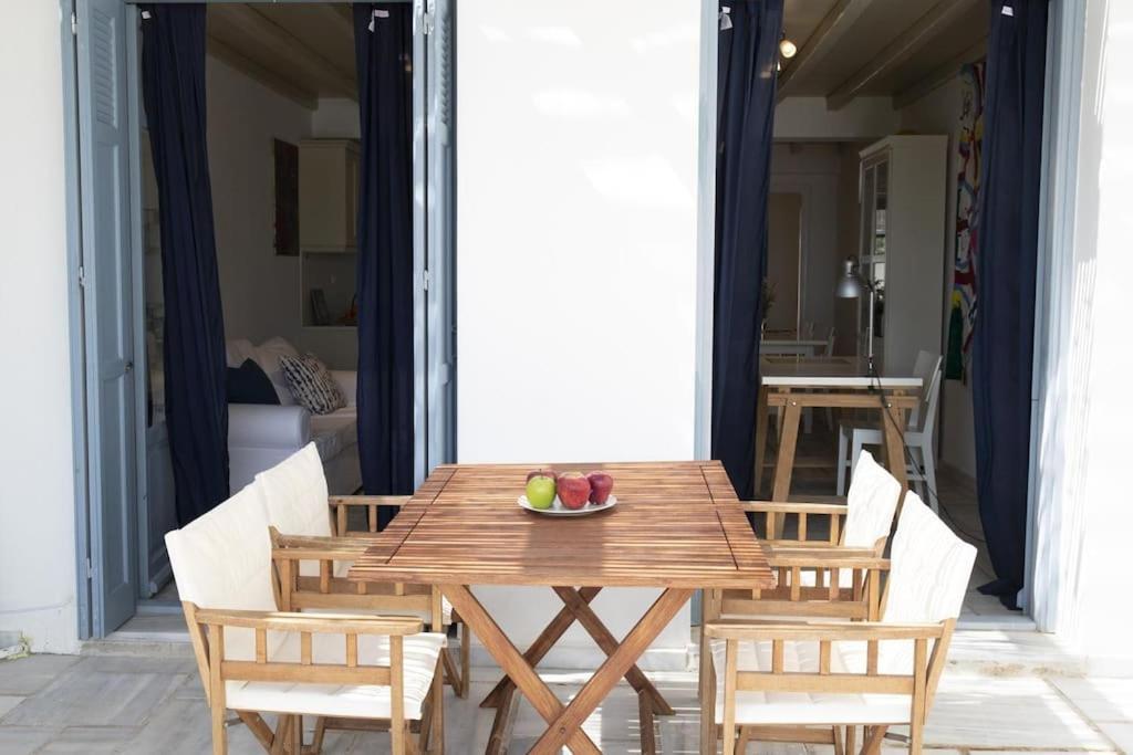 Beachfront 2Br Apartment - Free Parking Λιβάδι Εξωτερικό φωτογραφία
